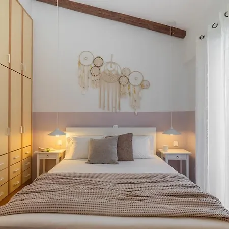 Σπίτι διακοπών Stylish Modern Maisonette